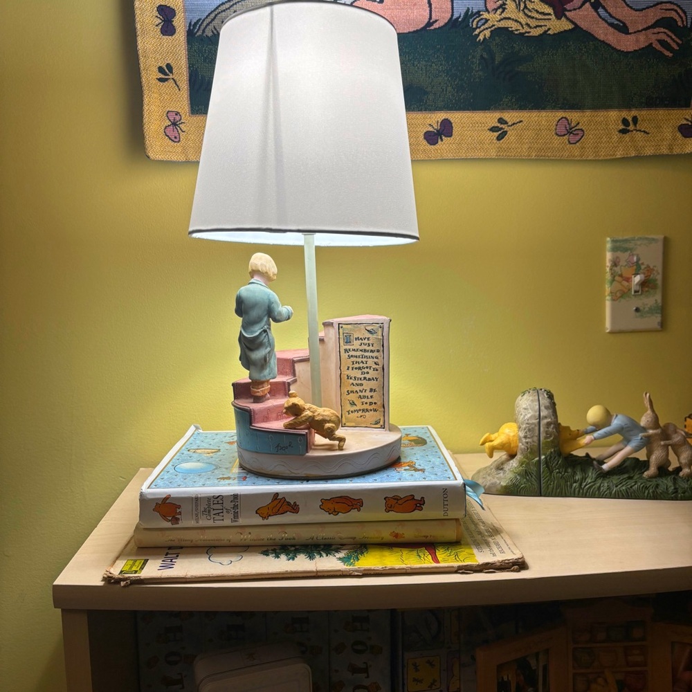 Vintage Classic Pooh Lamp